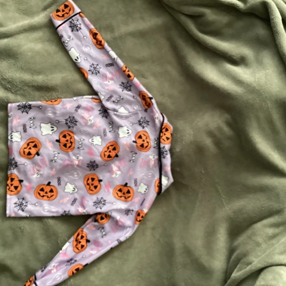 Toddler Girl Halloween Purple Pajamas Size 3T Pajamas  PJ Pumpkin Ghost Fall